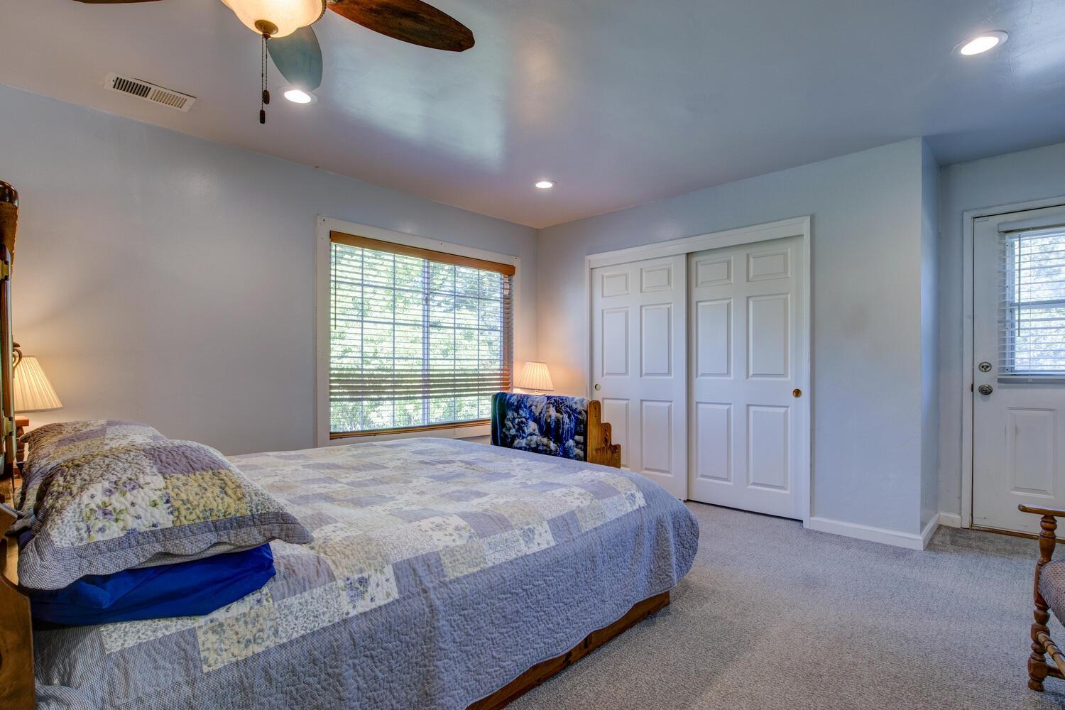555 Arlette Lane