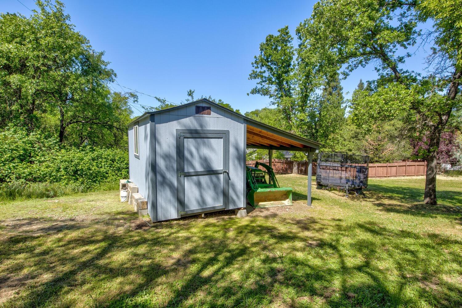 555 Arlette Lane