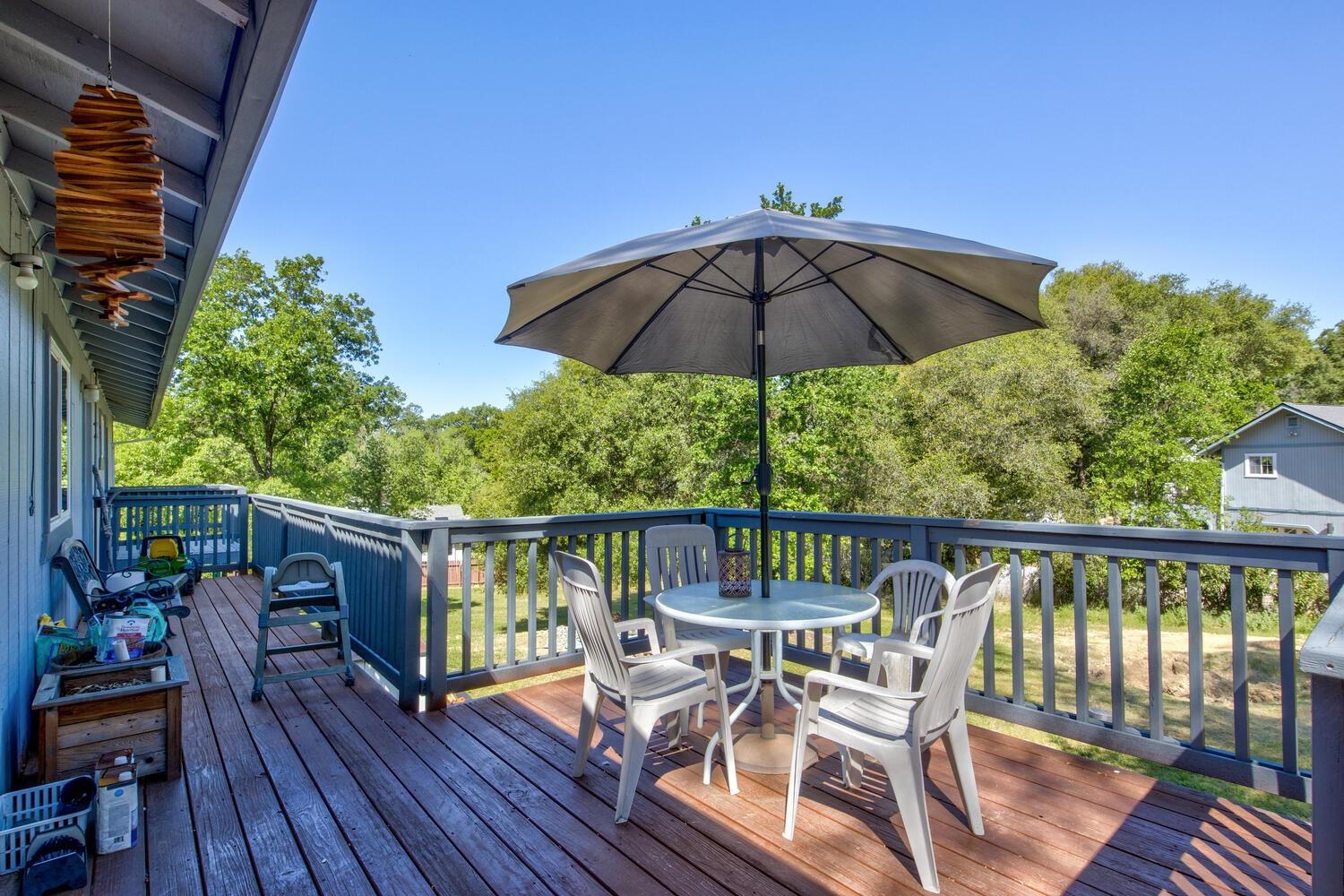 555 Arlette Lane