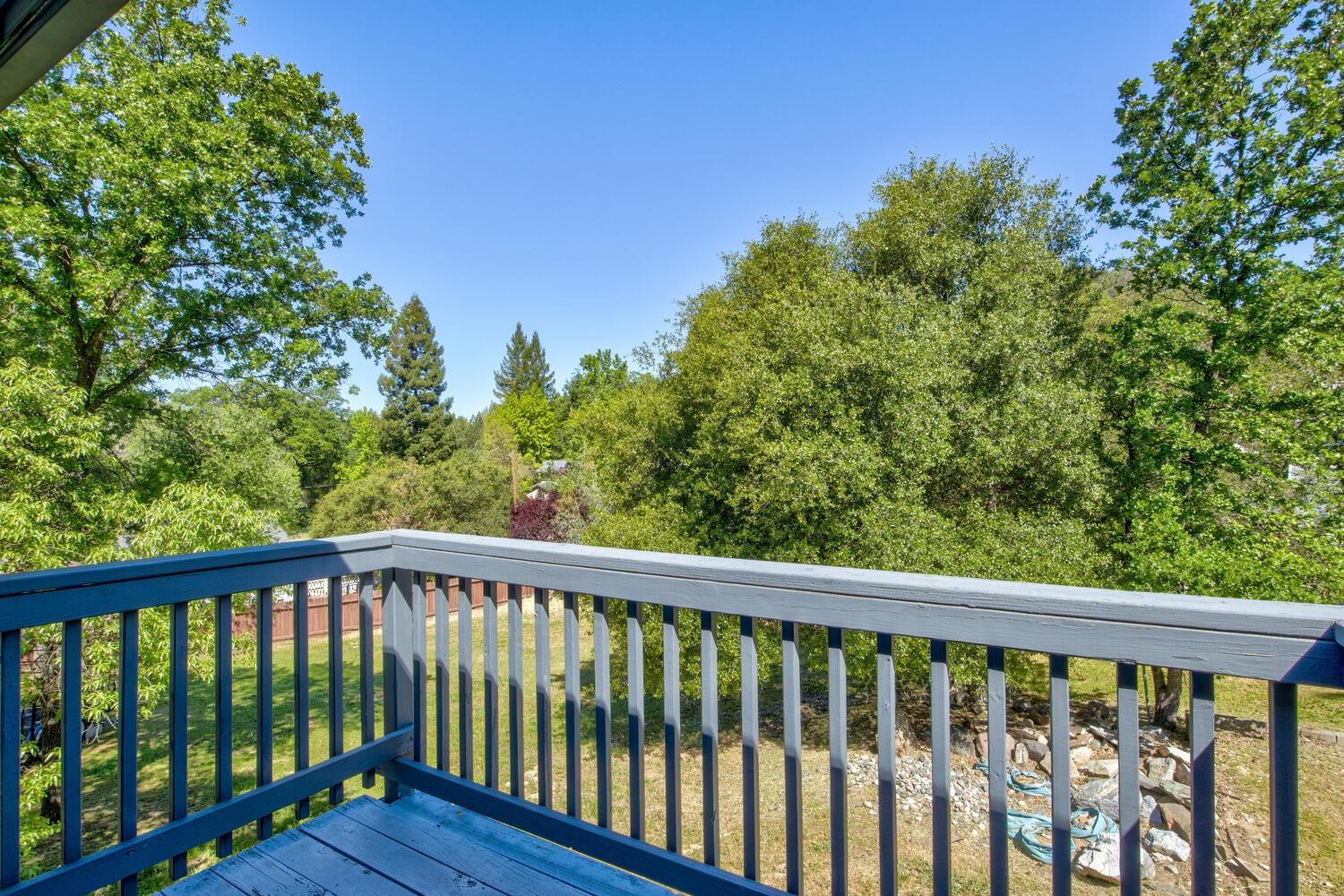 555 Arlette Lane