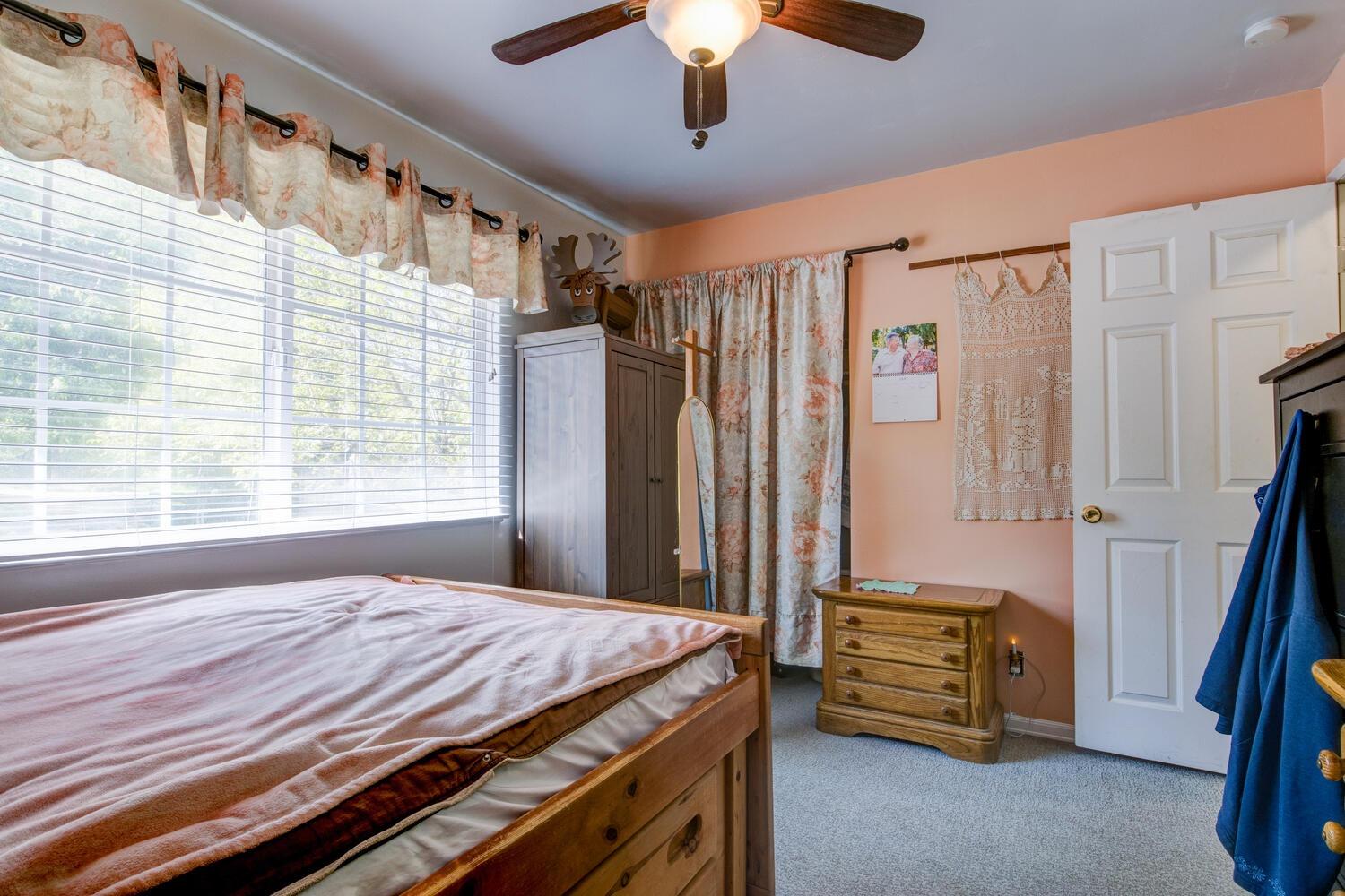 555 Arlette Lane