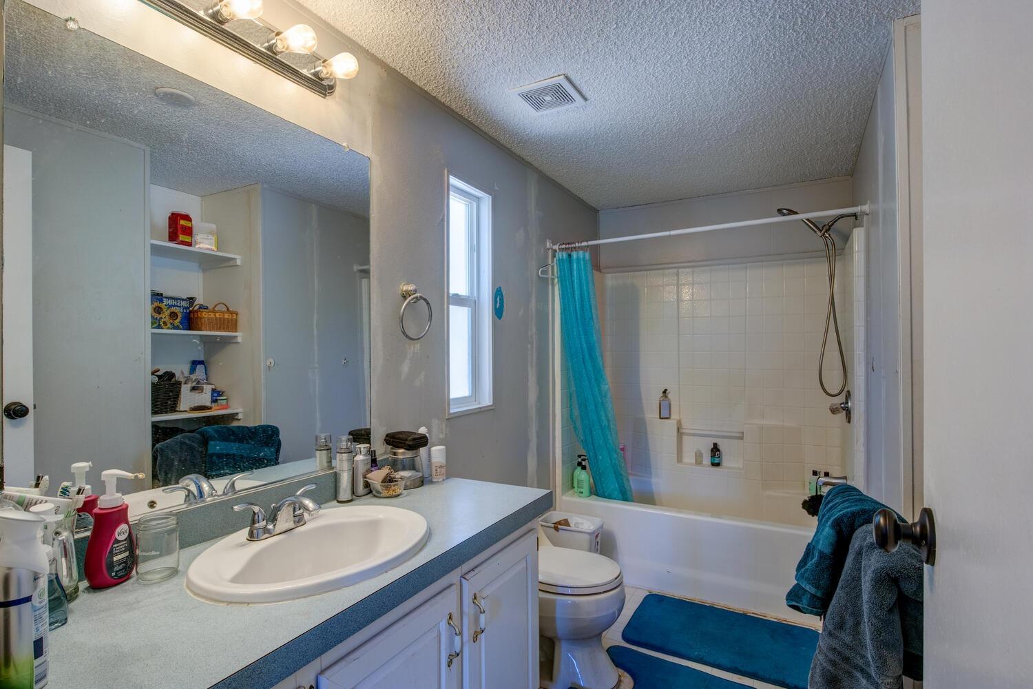 555 Arlette Lane