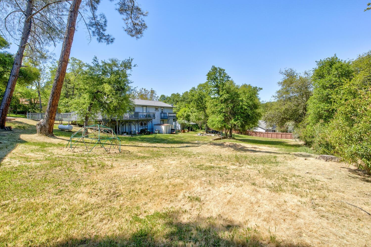 555 Arlette Lane