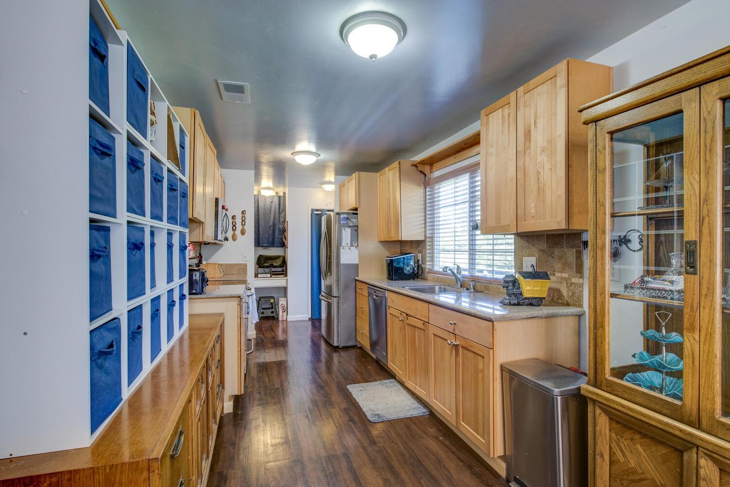 555 Arlette Lane