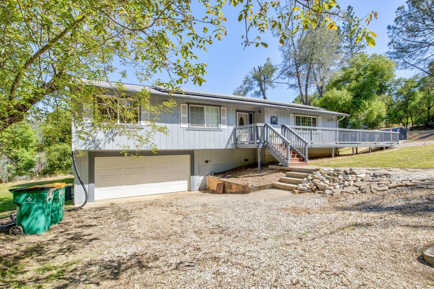555 Arlette Lane
