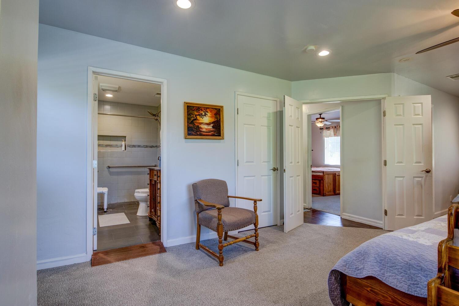 555 Arlette Lane