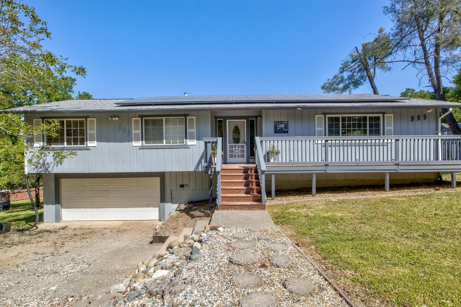555 Arlette Lane