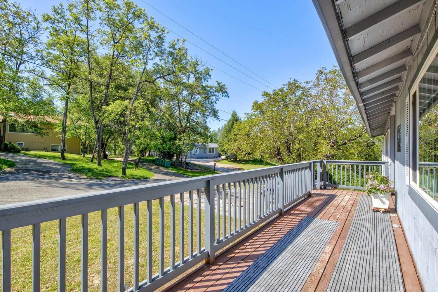 555 Arlette Lane