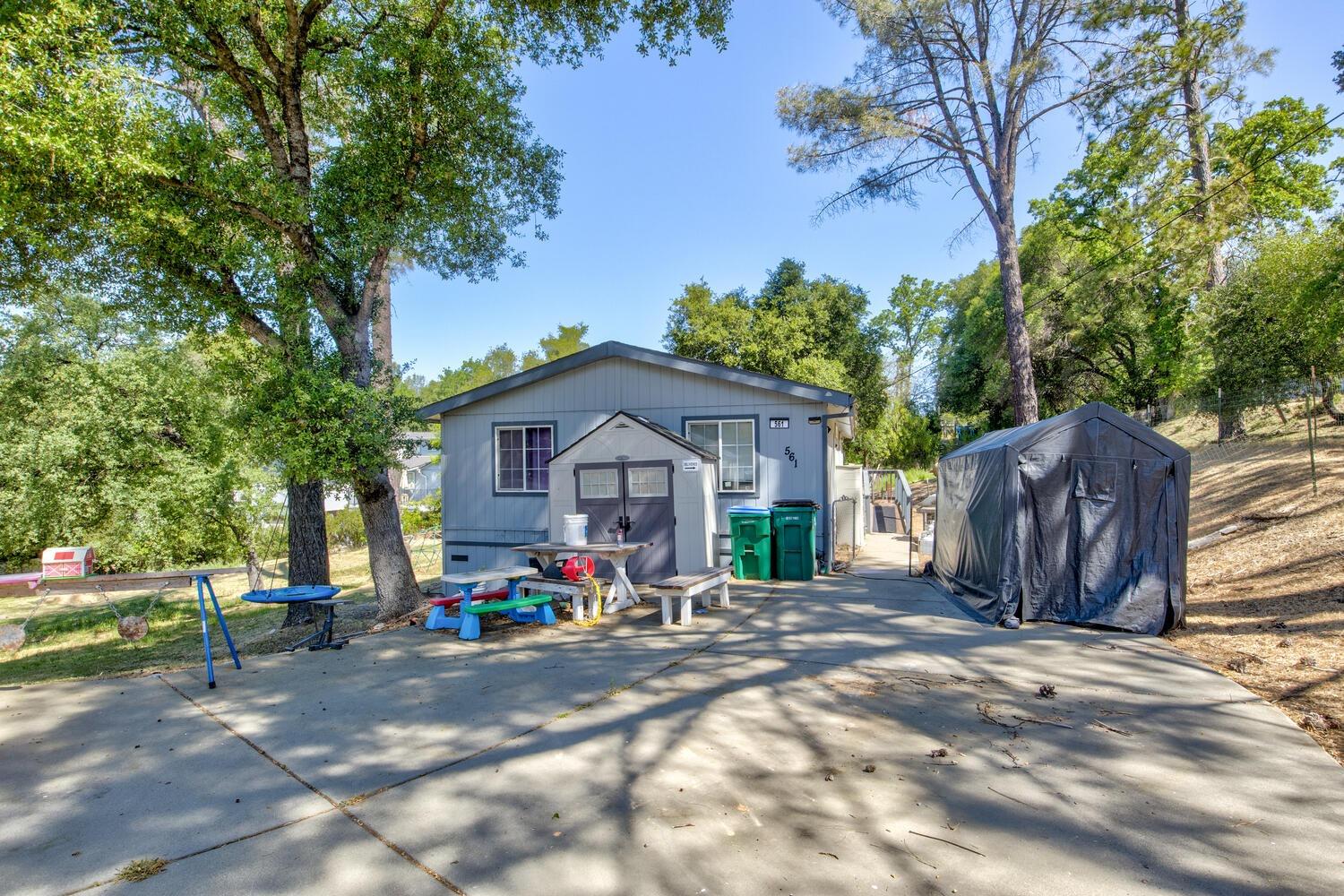 555 Arlette Lane