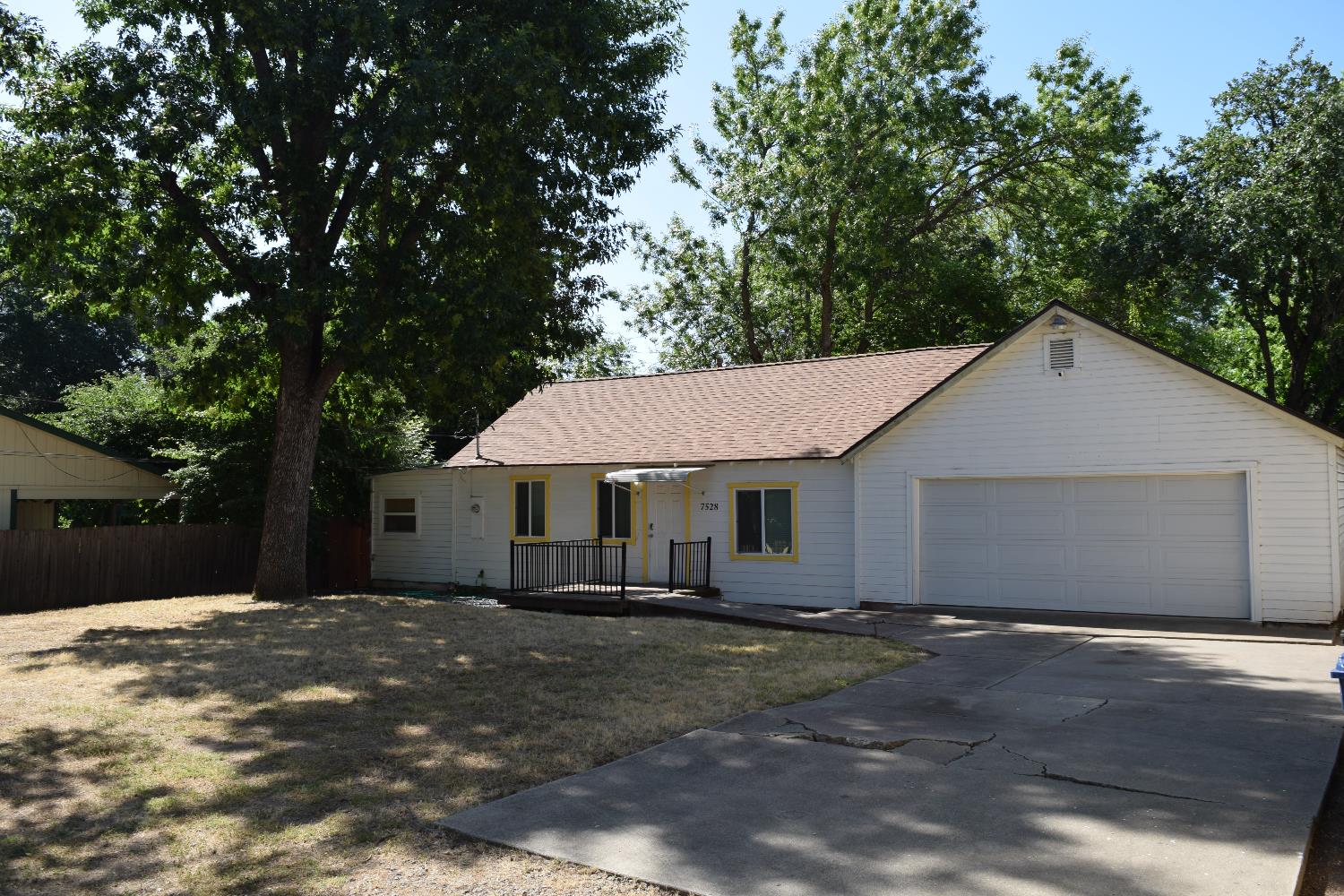 7528 Cedar Drive