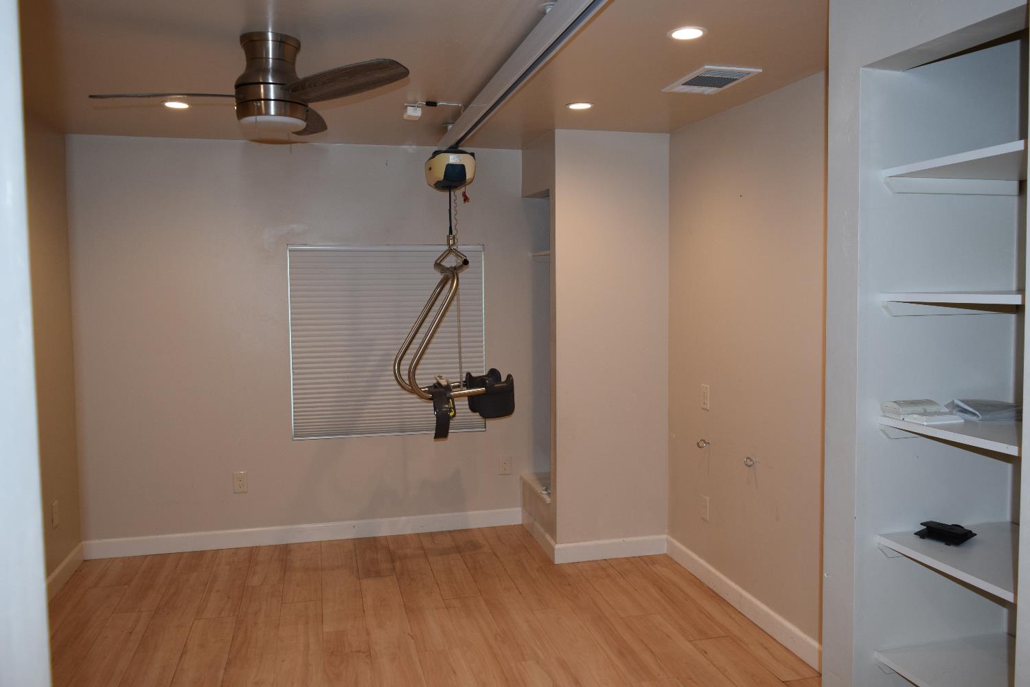 7528 Cedar Drive