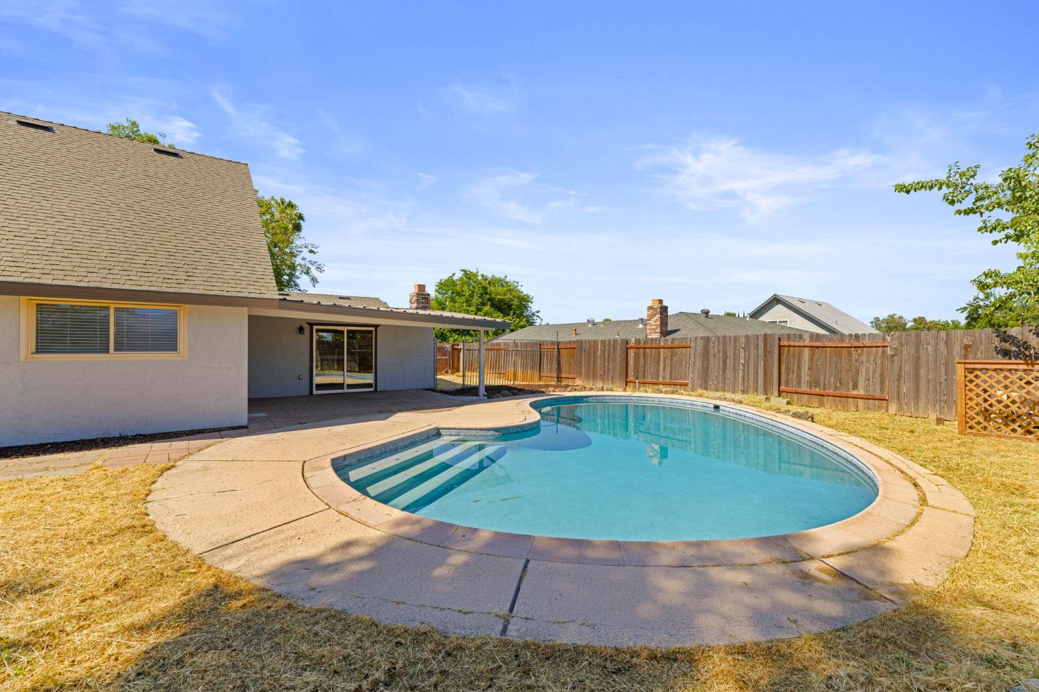 6125 Ledgewood Way
