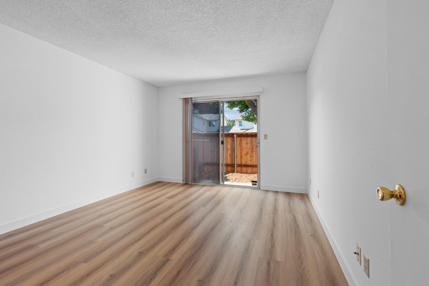 1270 Pebblewood Drive