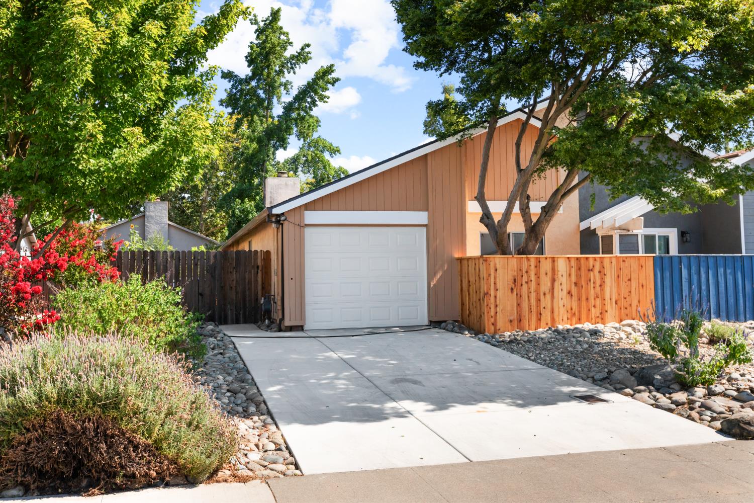 1270 Pebblewood Drive