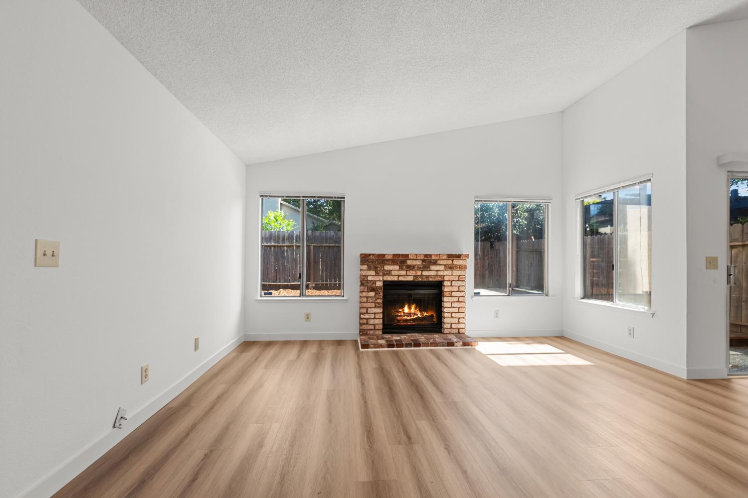 1270 Pebblewood Drive