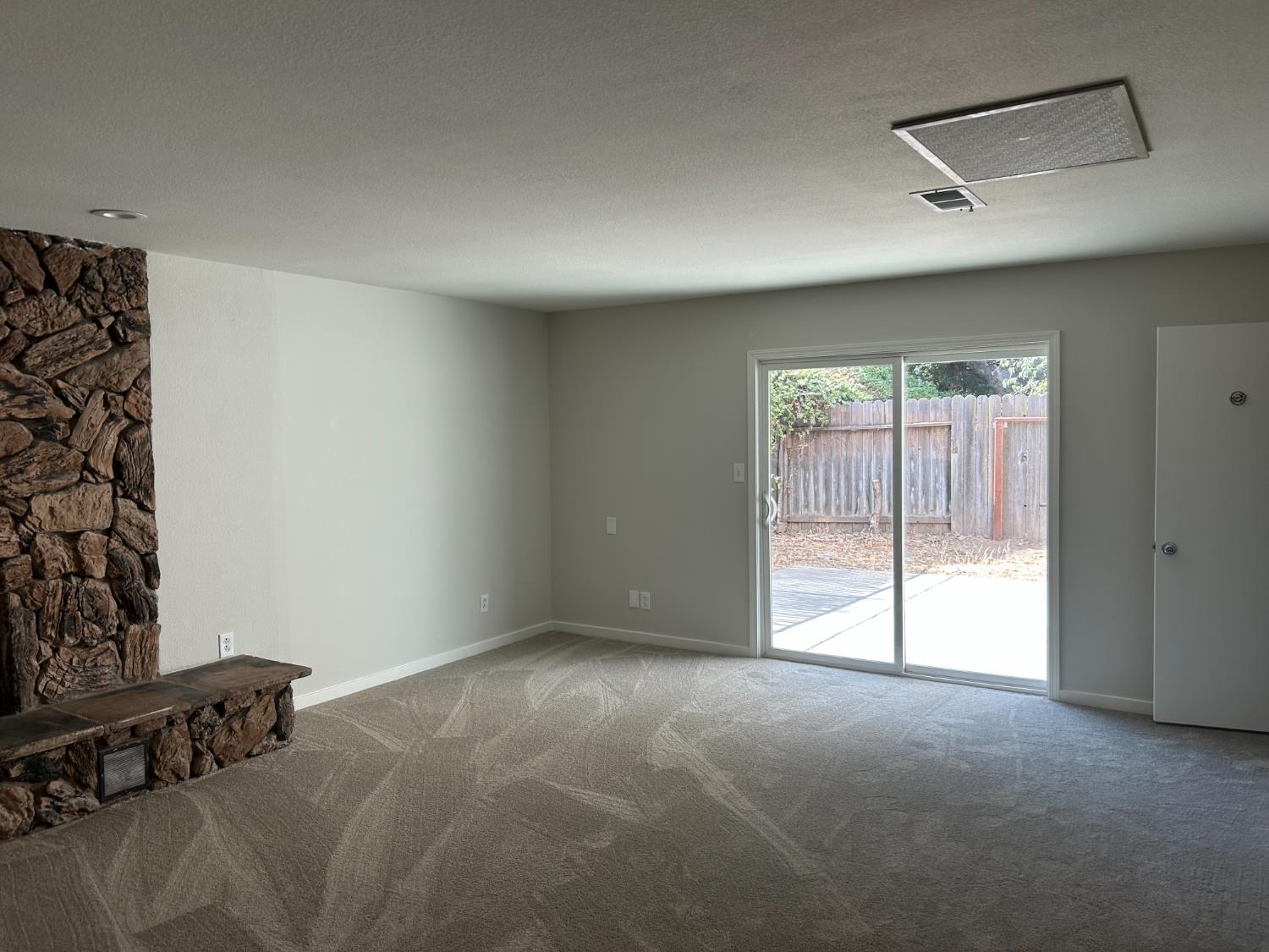 6960 Sunburst Way