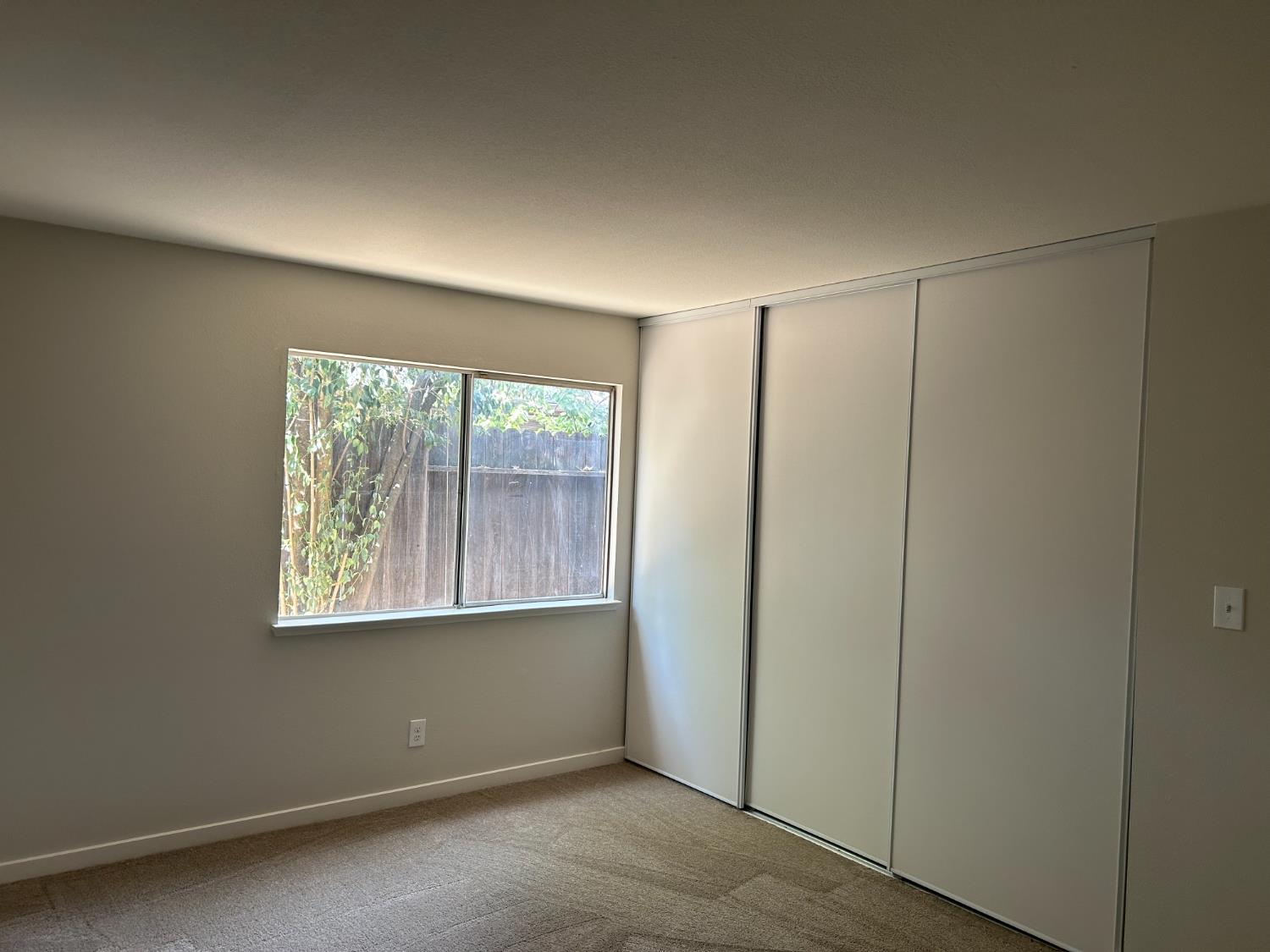 6960 Sunburst Way
