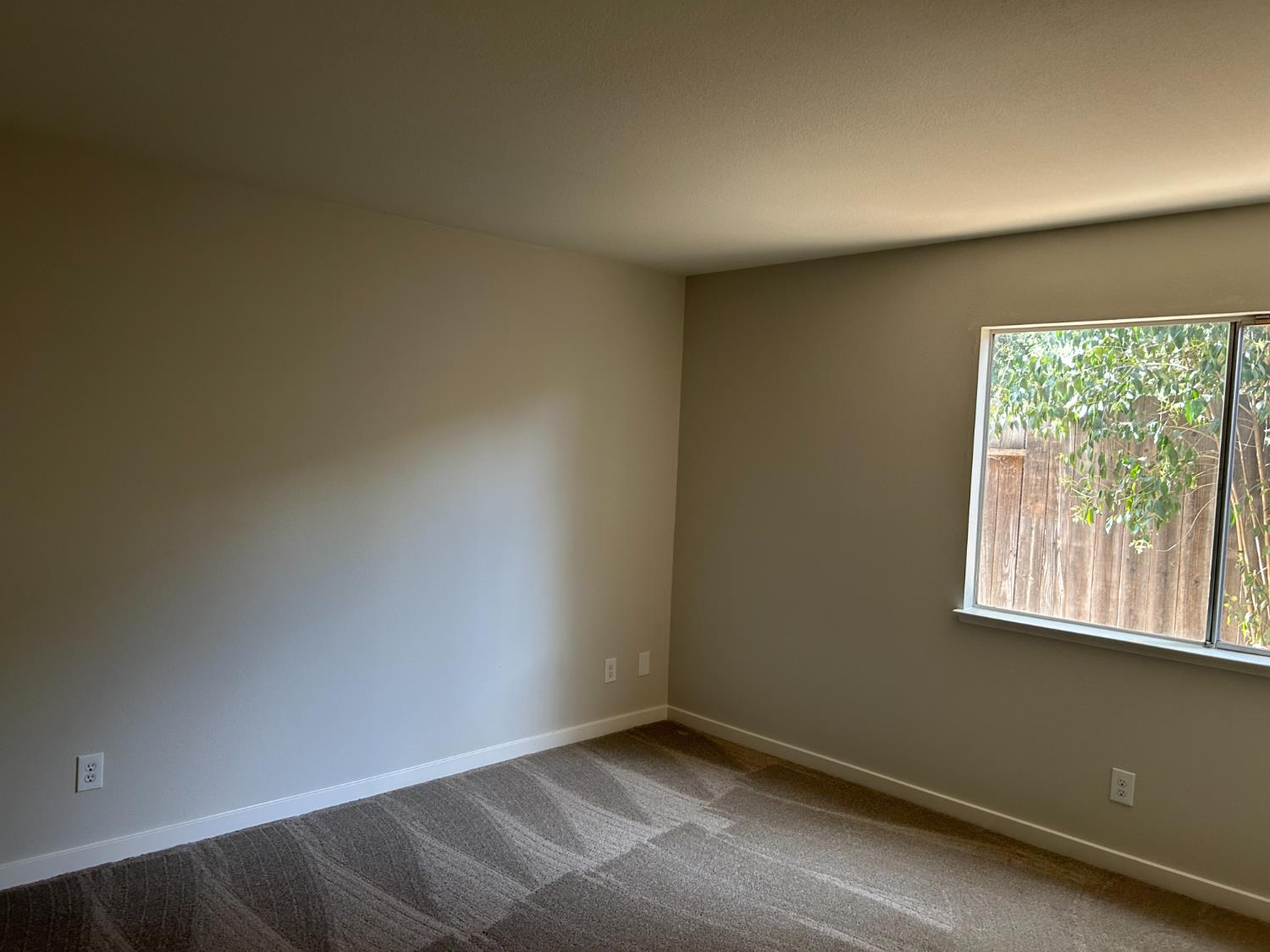 6960 Sunburst Way