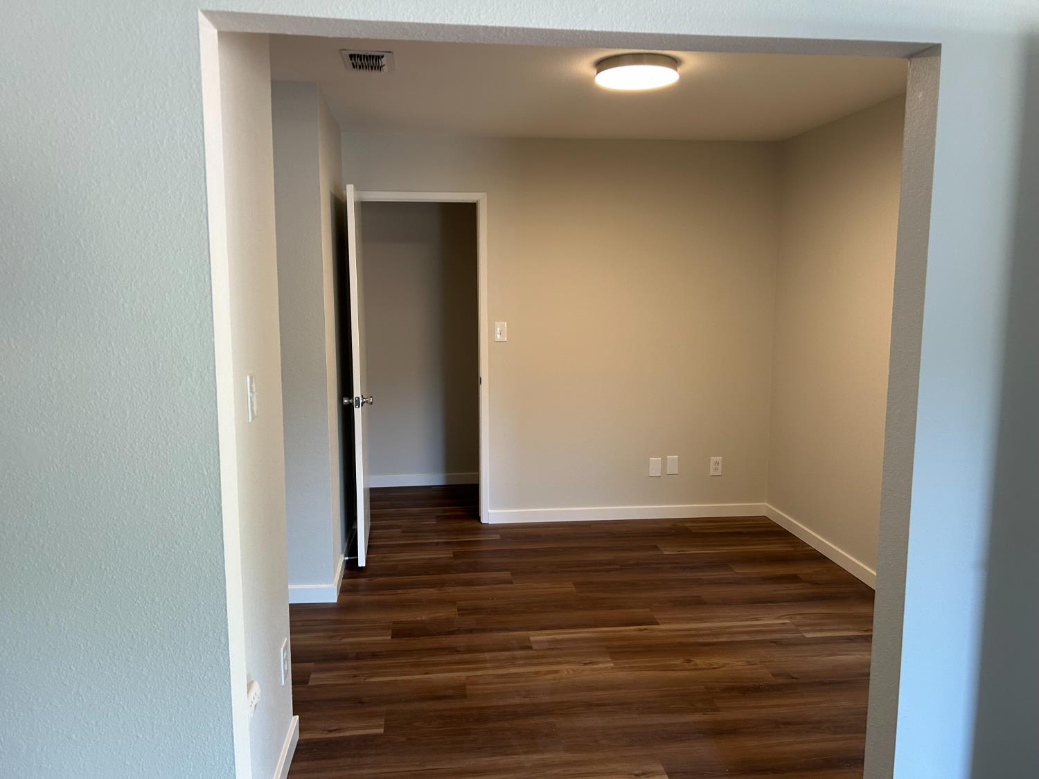 6960 Sunburst Way