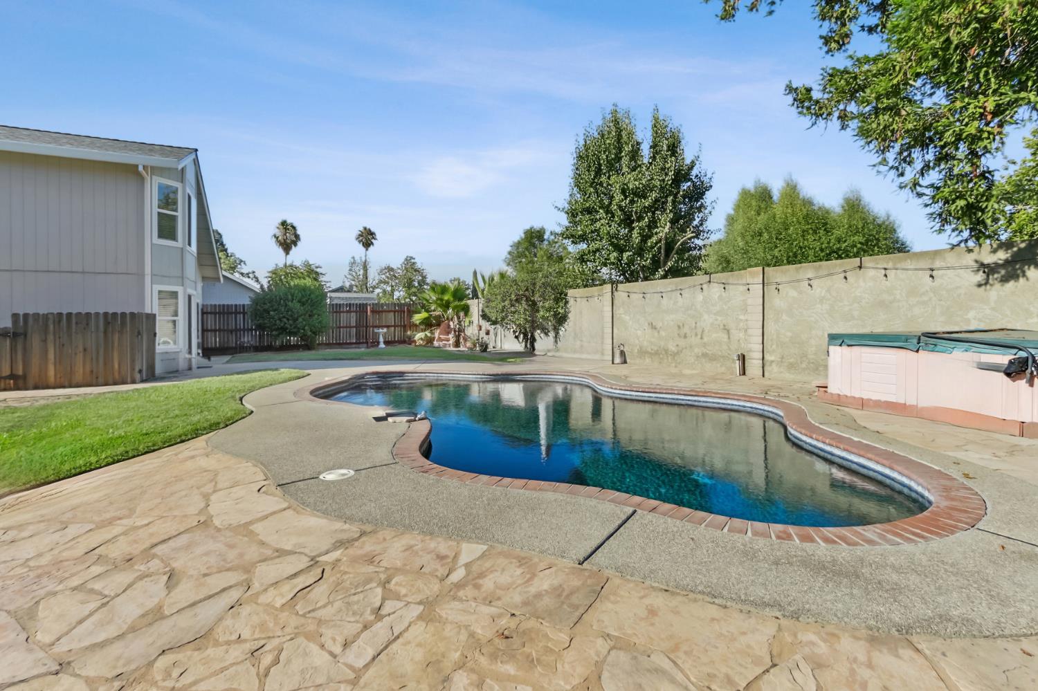 7124 Backer Court