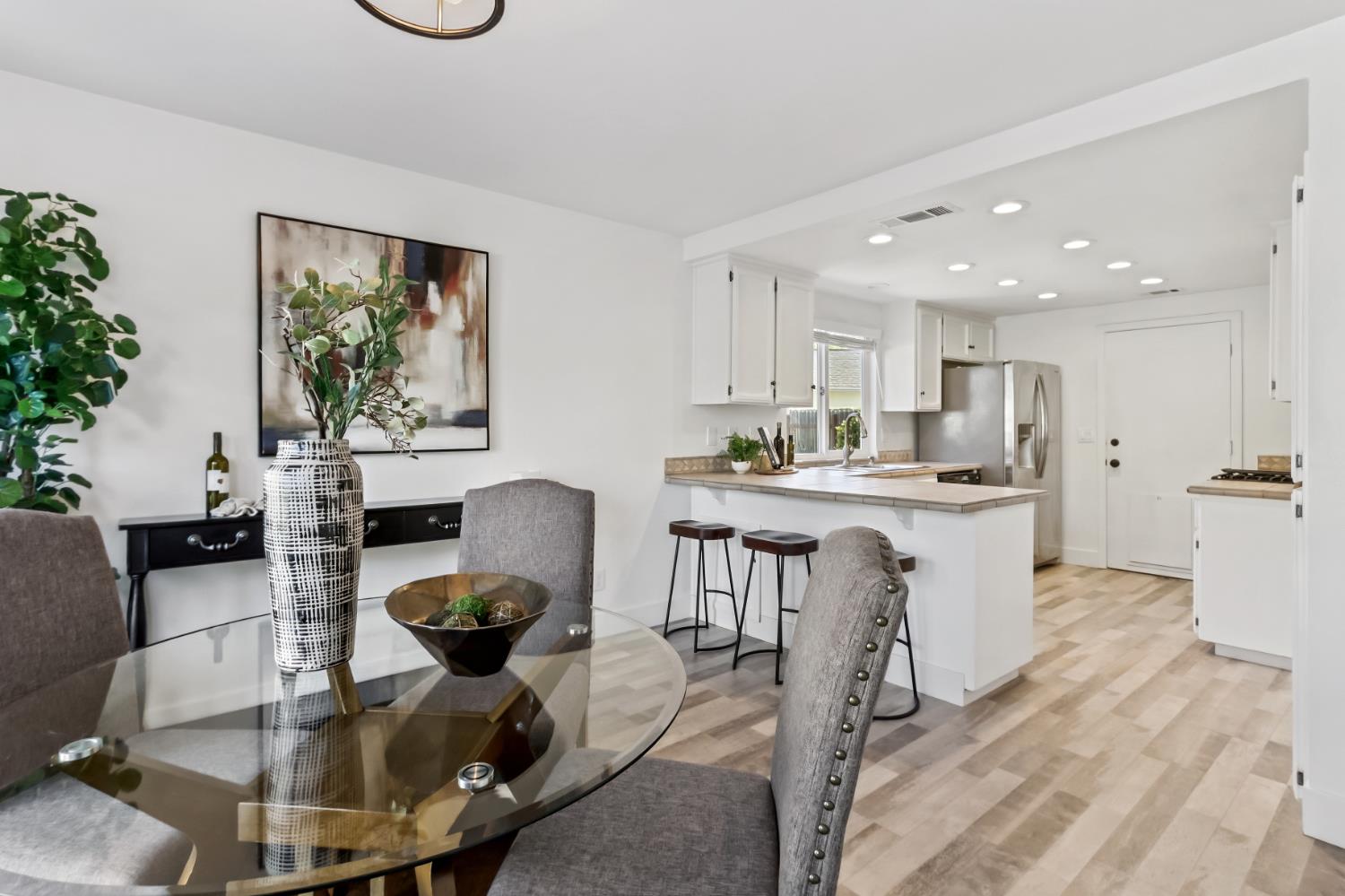 7124 Backer Court