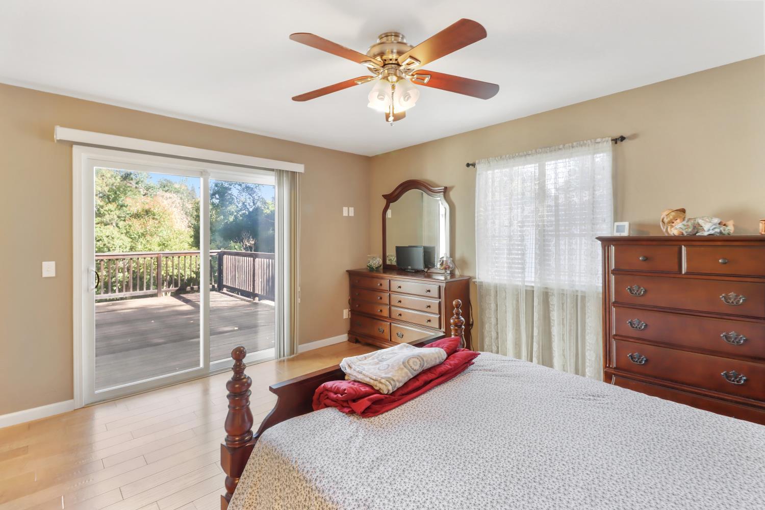 6225 Luna Lane