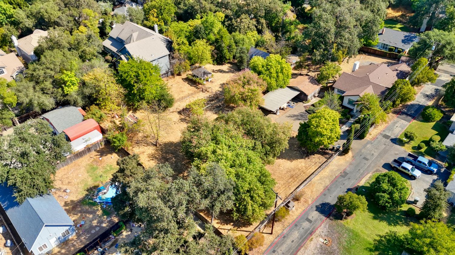 6225 Luna Lane
