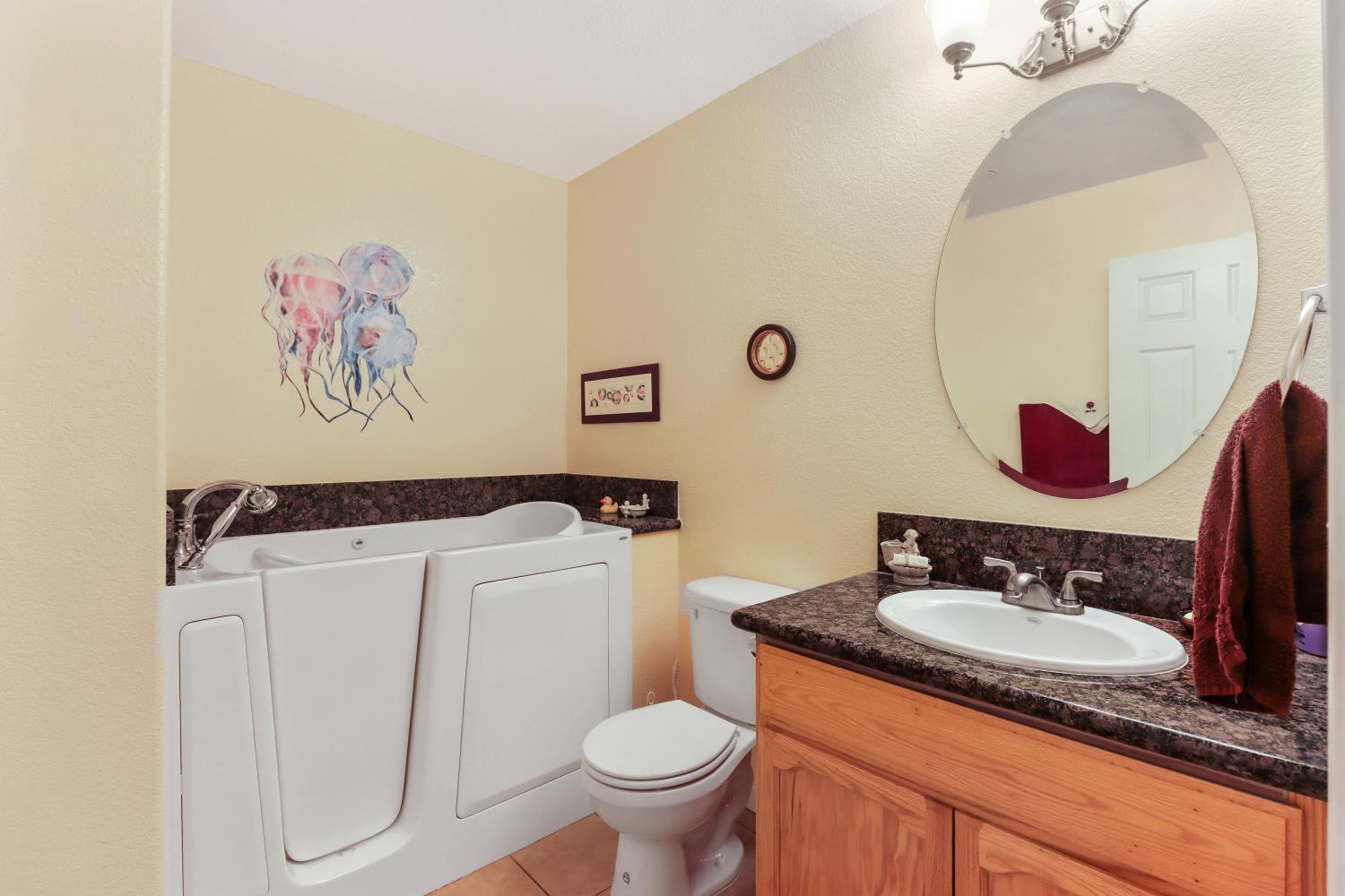 6225 Luna Lane