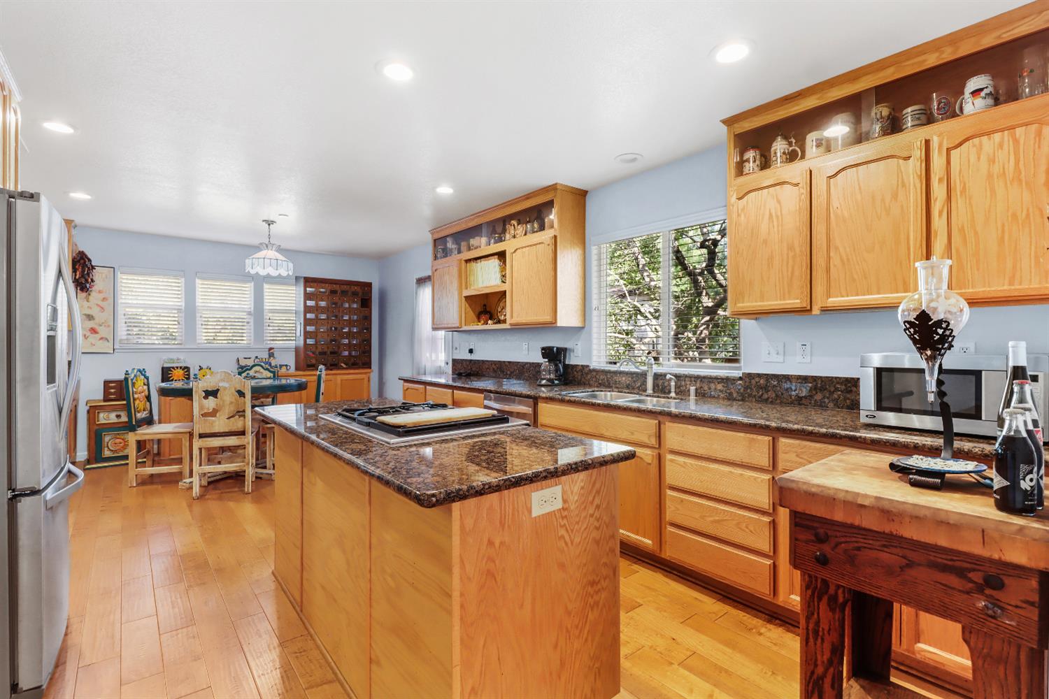 6225 Luna Lane