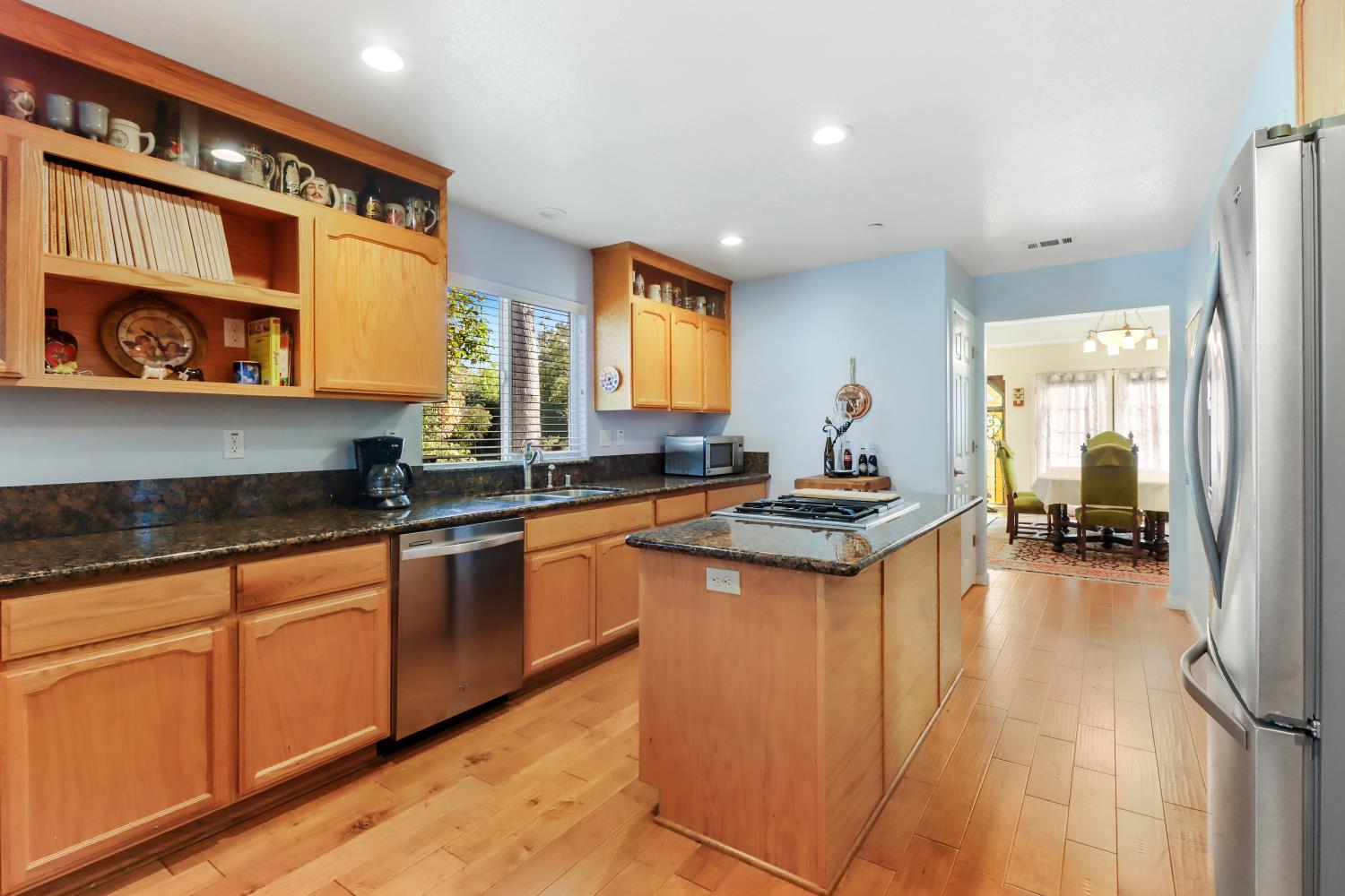 6225 Luna Lane