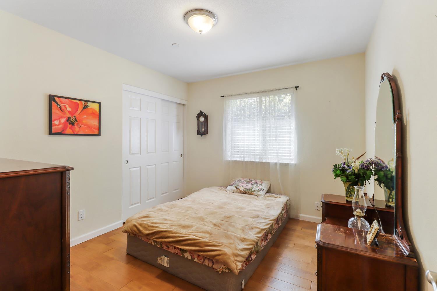 6225 Luna Lane