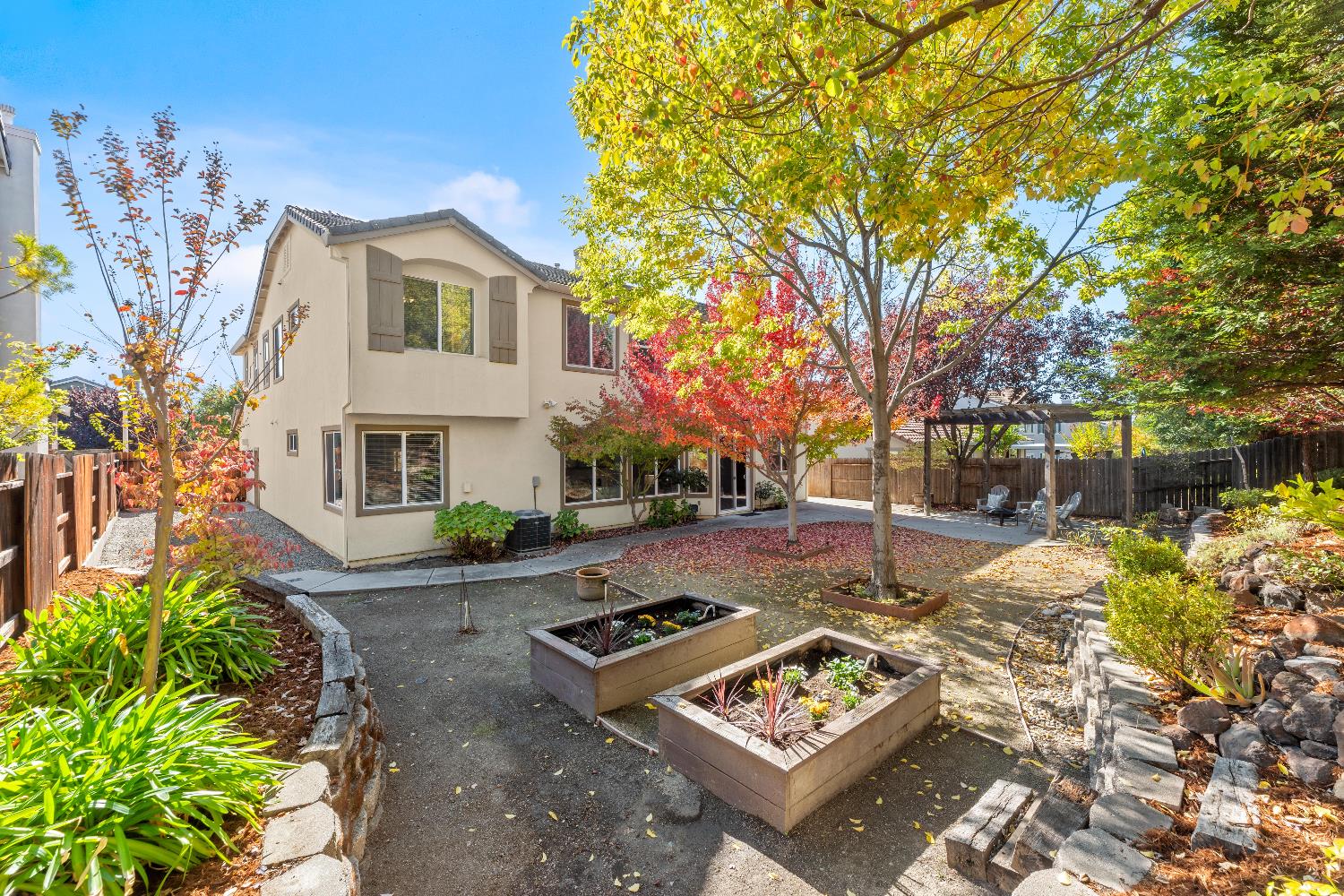 2208 Mount Errigal Lane
