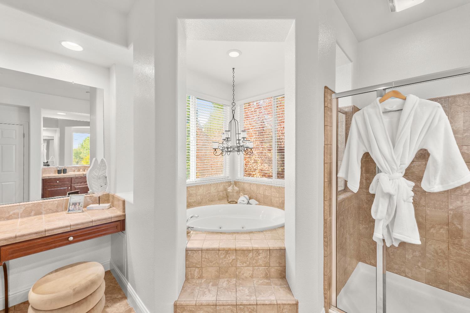 2208 Mount Errigal Lane