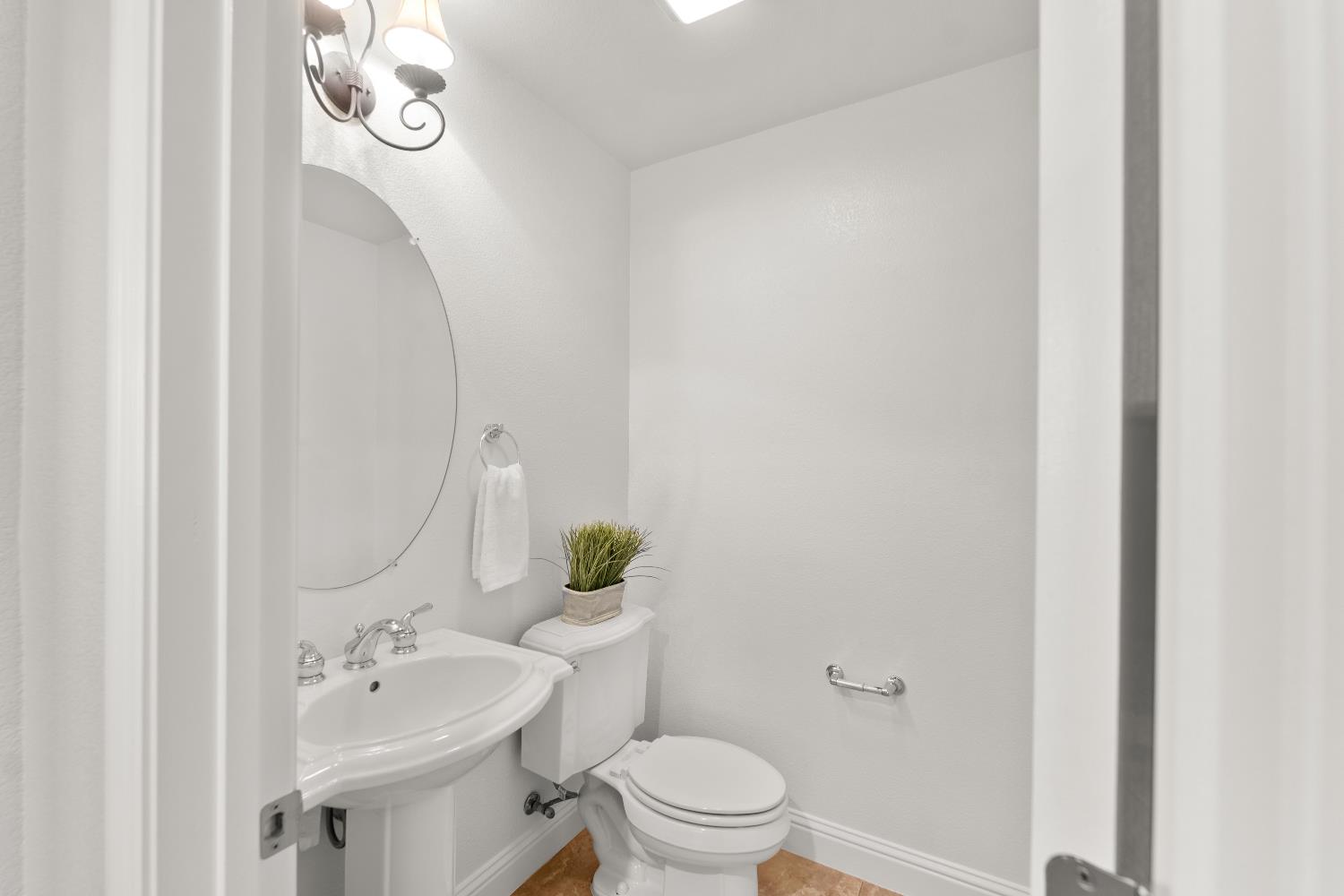 2208 Mount Errigal Lane