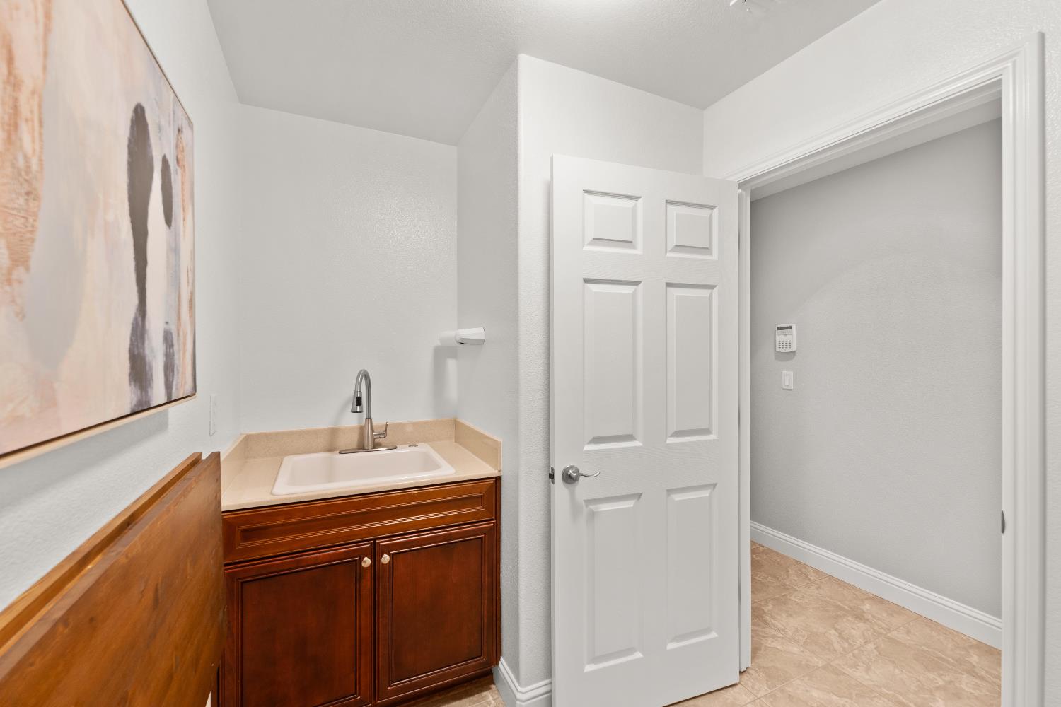 2208 Mount Errigal Lane