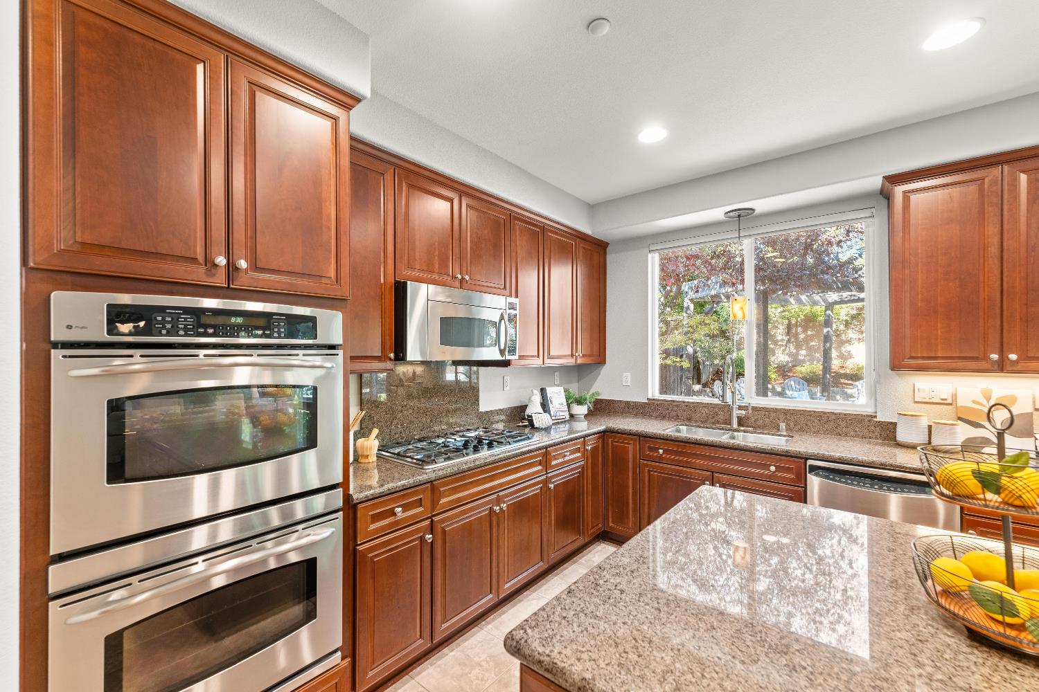 2208 Mount Errigal Lane