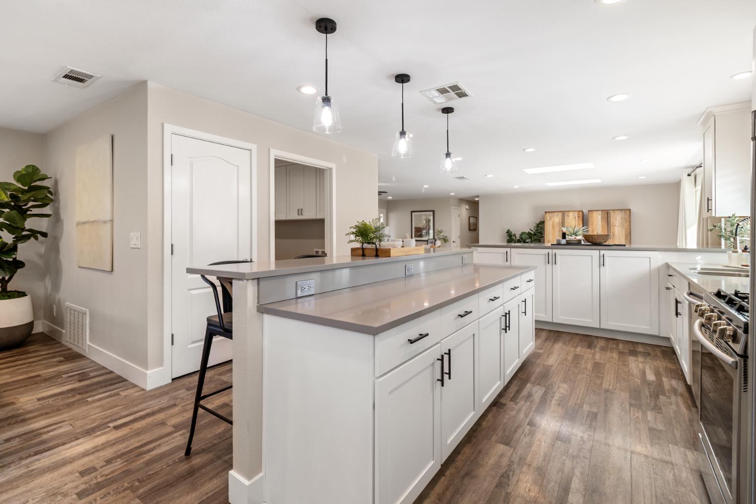 9405 Dillard Road