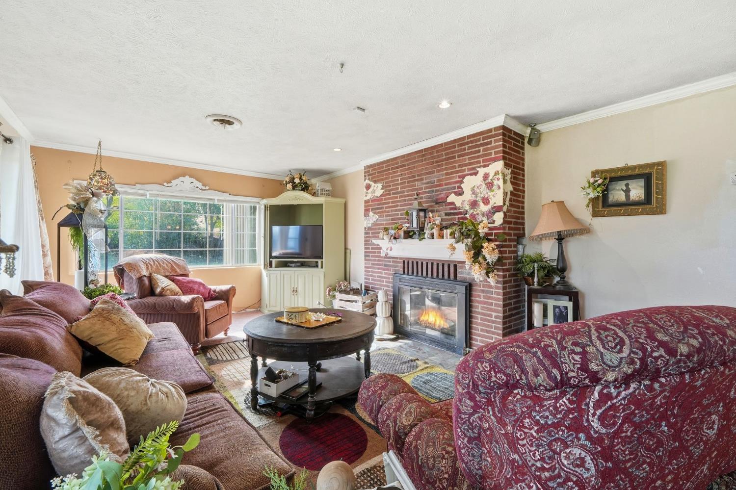7801 El Modena