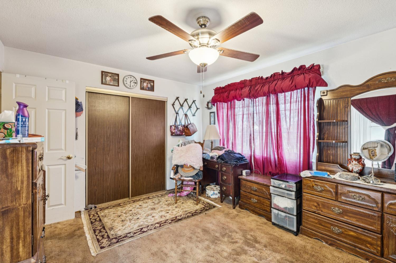 5725 Mangrove Court