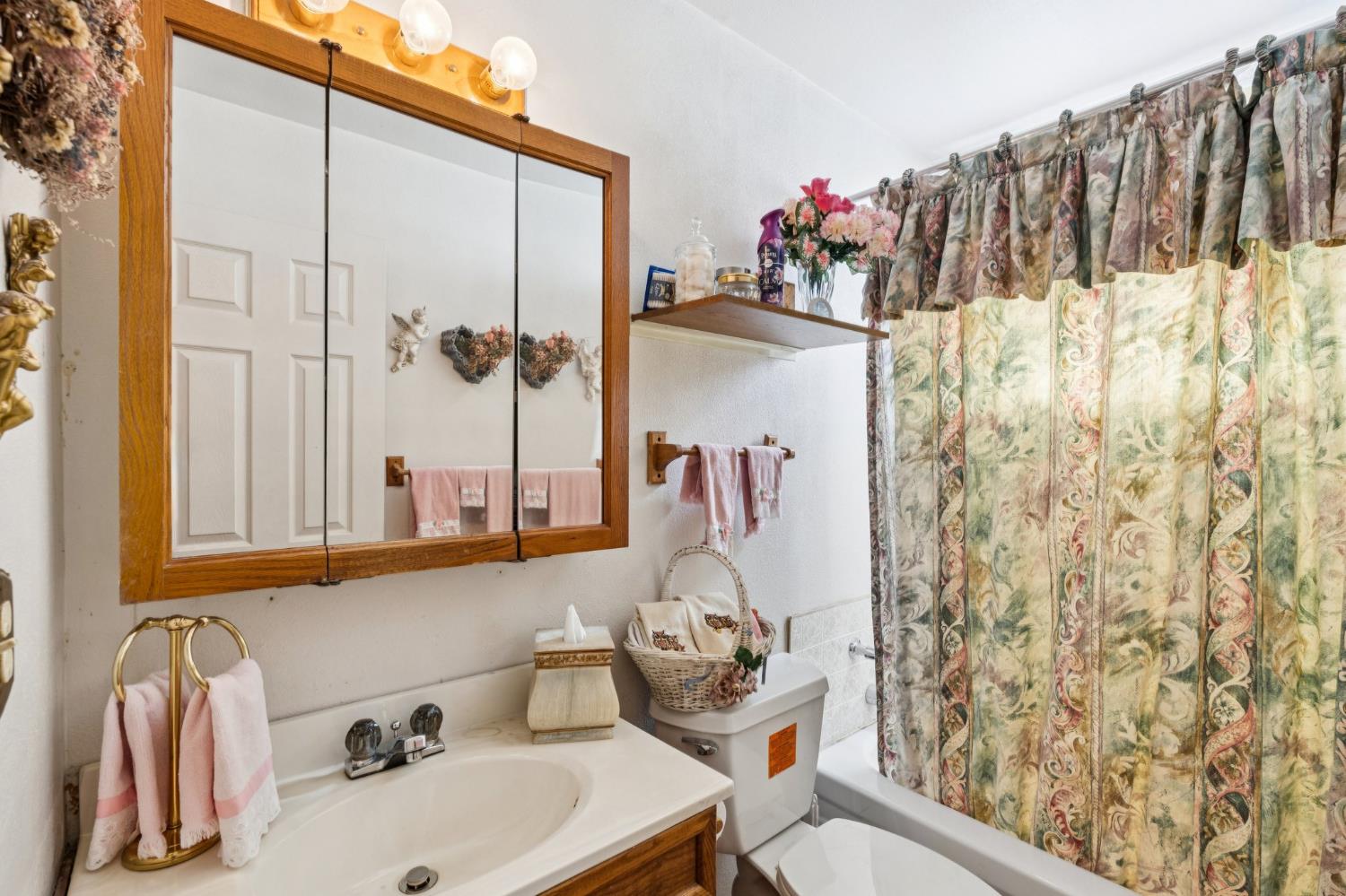 5725 Mangrove Court