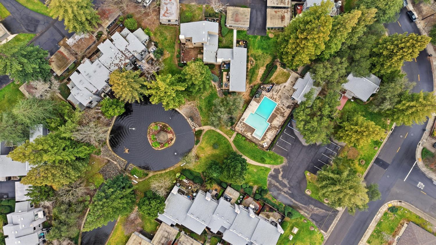 5274 Lake Knoll Lane
