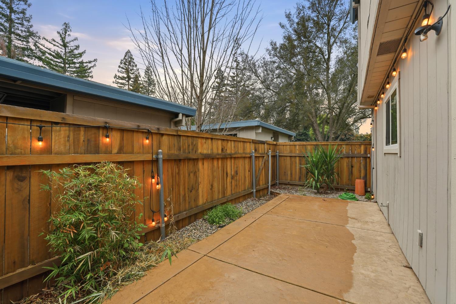 5274 Lake Knoll Lane
