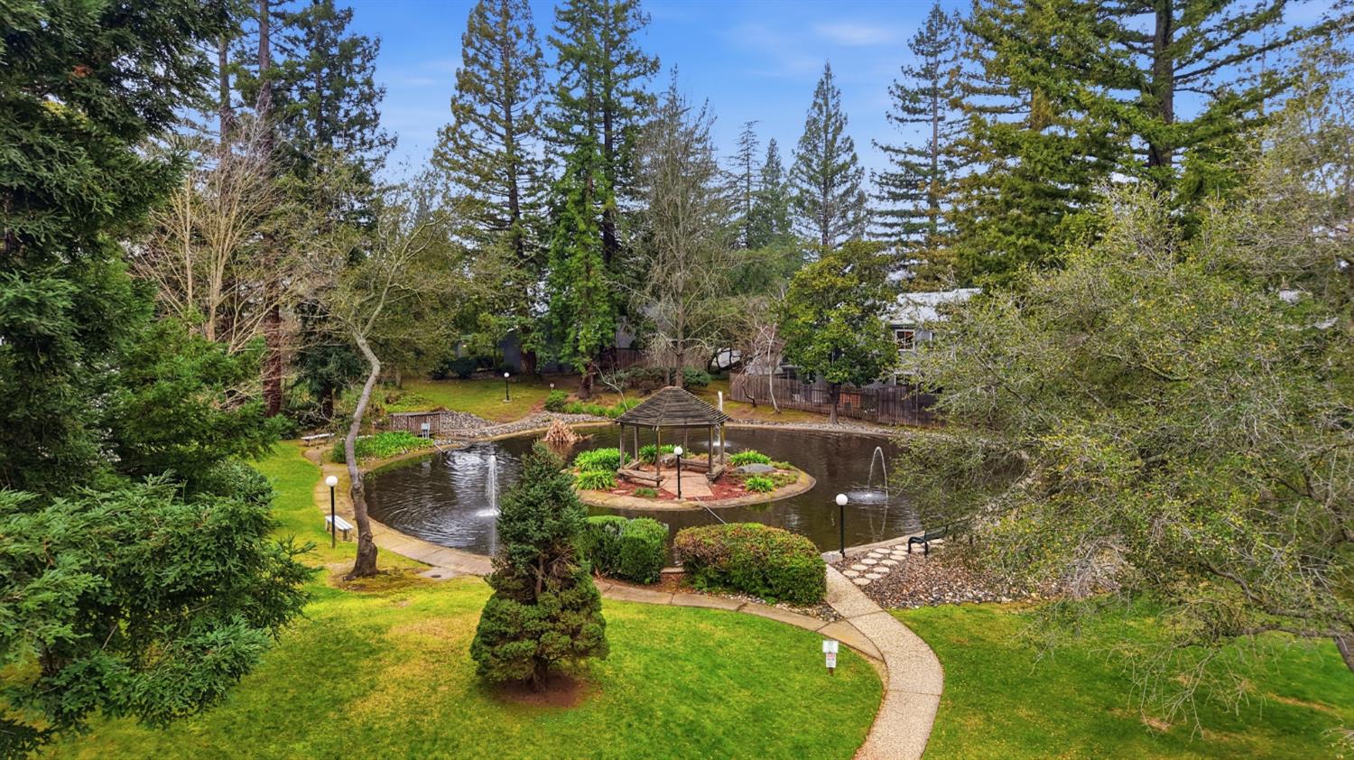 5274 Lake Knoll Lane
