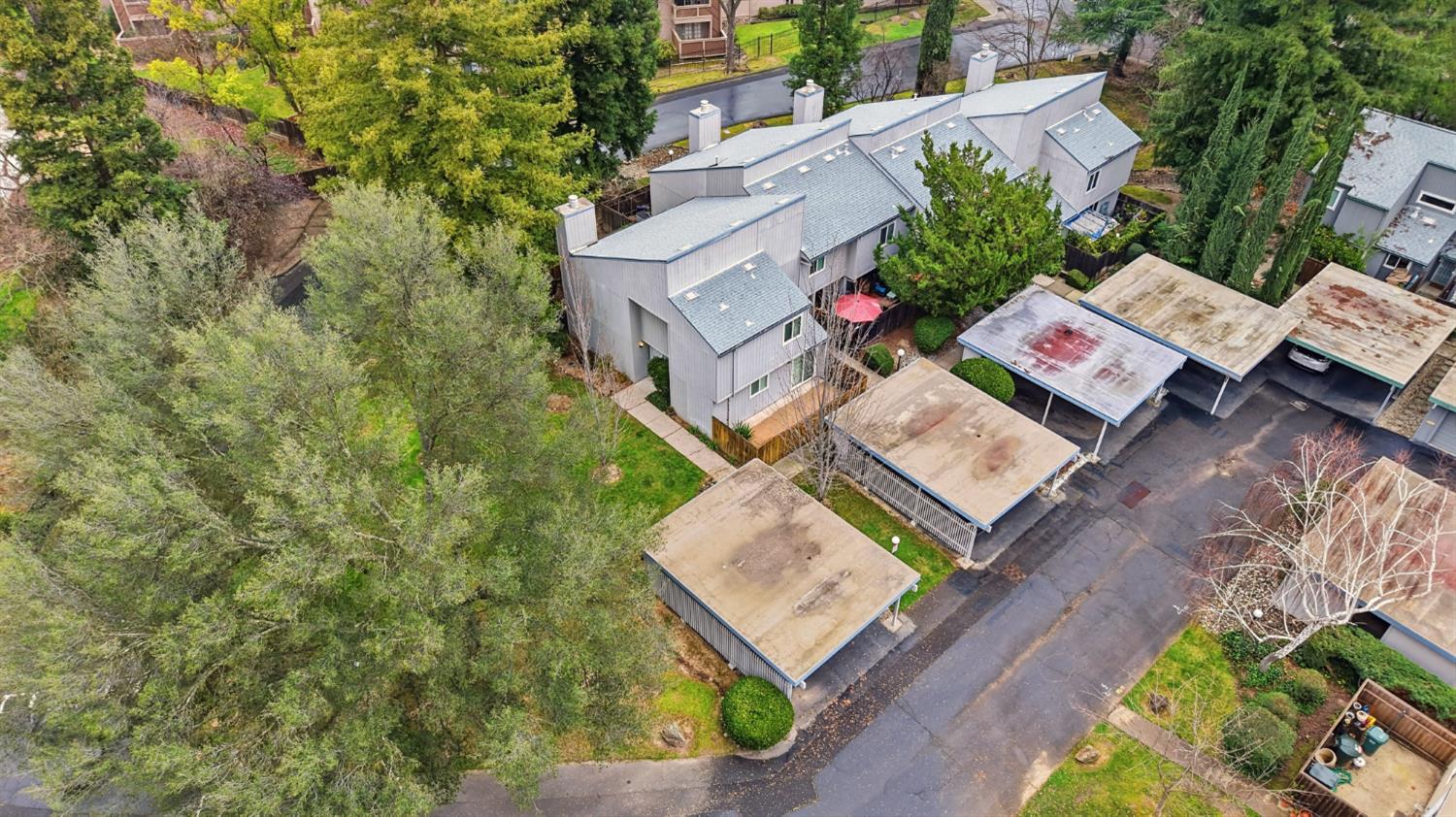 5274 Lake Knoll Lane