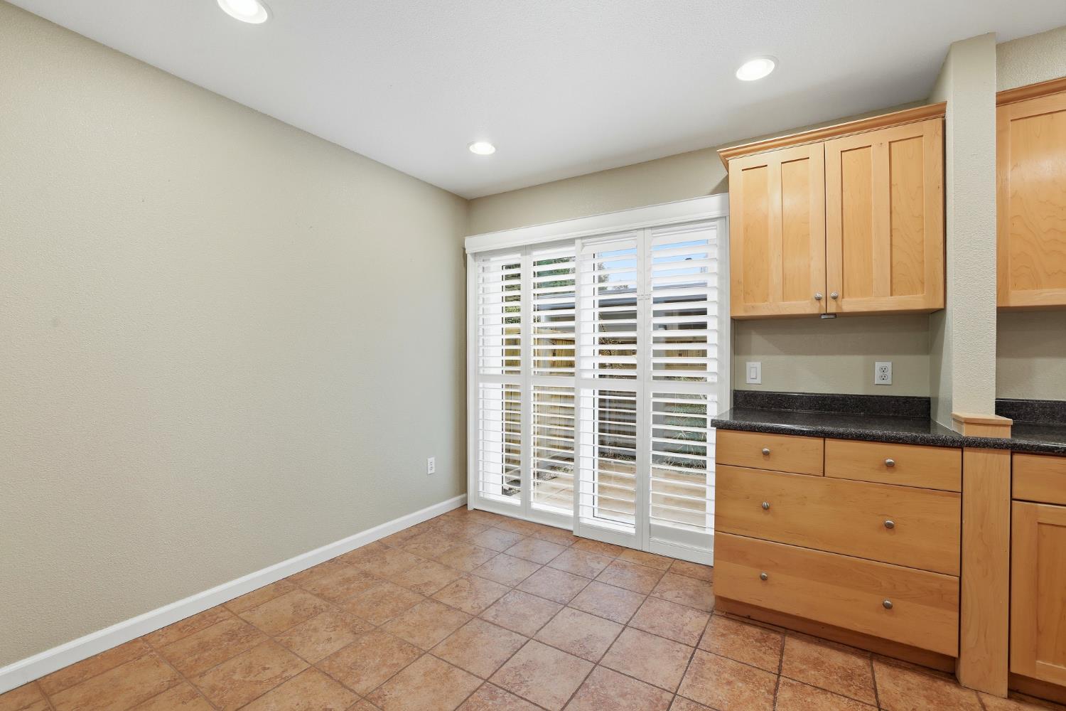 5274 Lake Knoll Lane