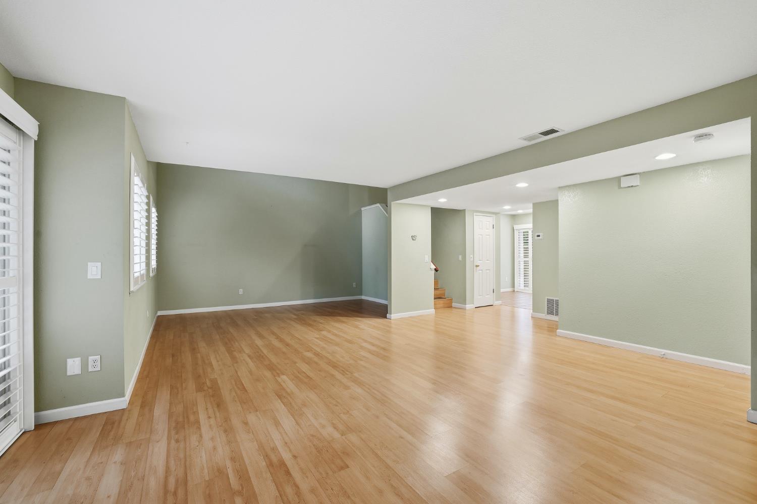 5274 Lake Knoll Lane