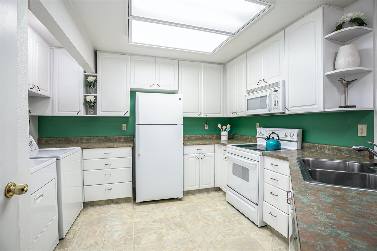 2705 Woodridge Court