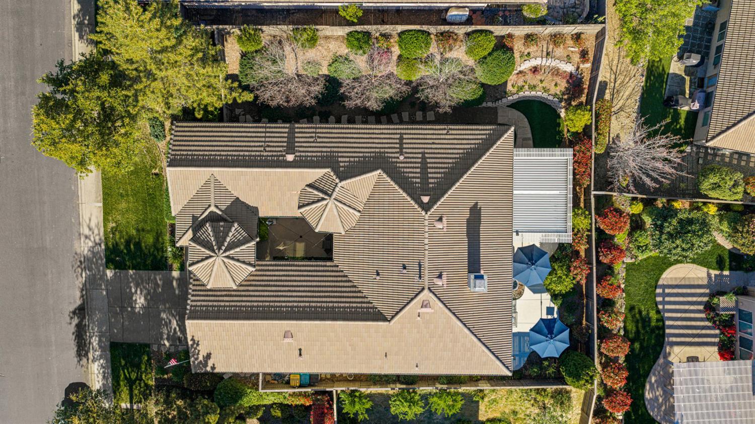 5053 Garlenda Drive