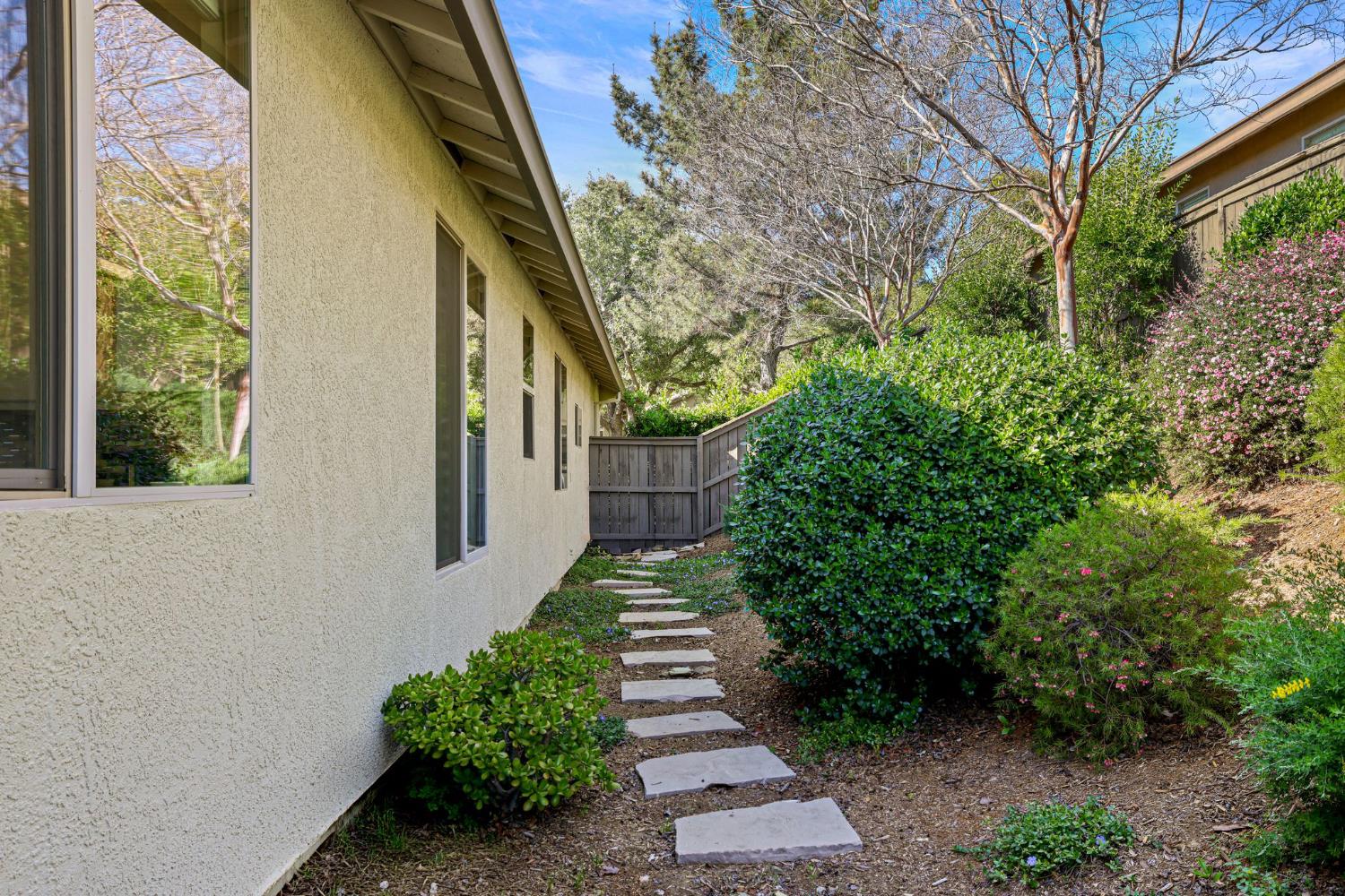 5053 Garlenda Drive