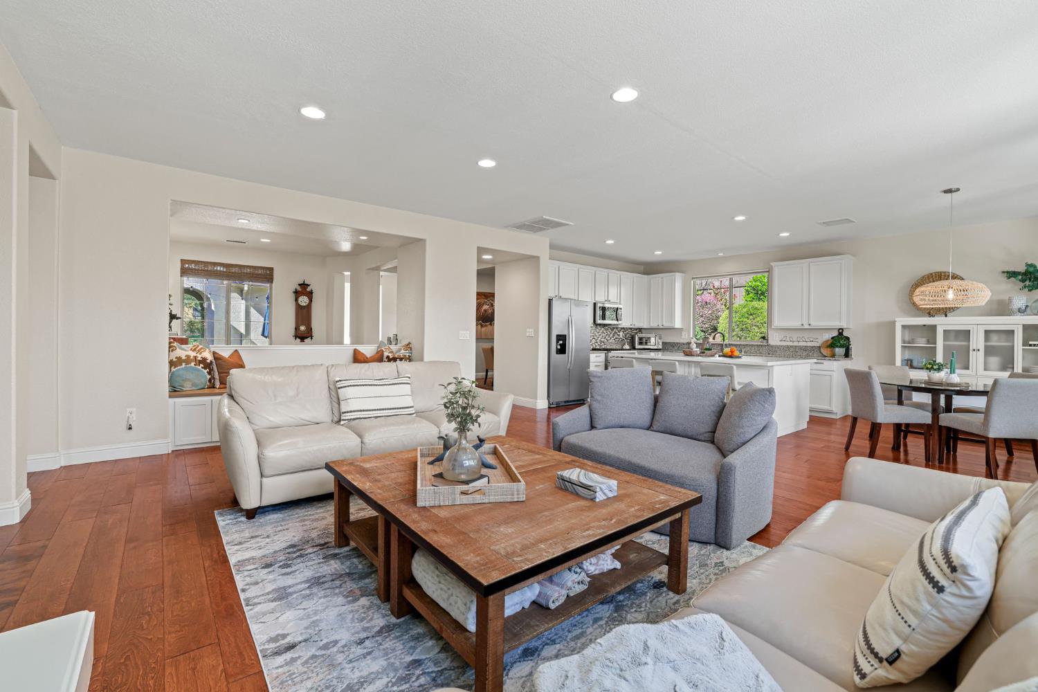 5053 Garlenda Drive
